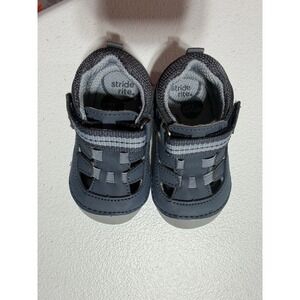 Stride Rite Soft Motion Sneaker Size 4 Wide Toddler